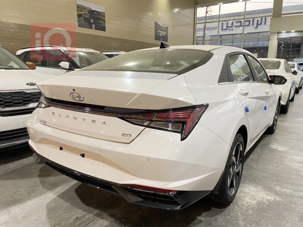 هیوندای ئەلەنترا